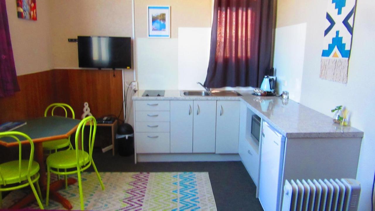 Mountain Jade Backpackers,Private Rooms&Studios Hokitika Exterior foto